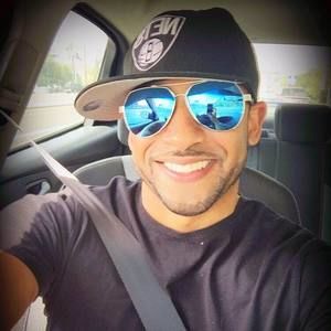 Meet your Posher, Max